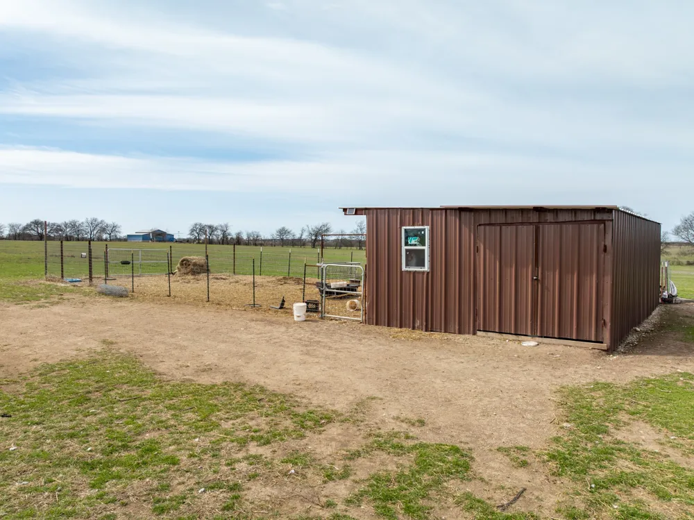325 HCR 4264 Bynum, TX 76631