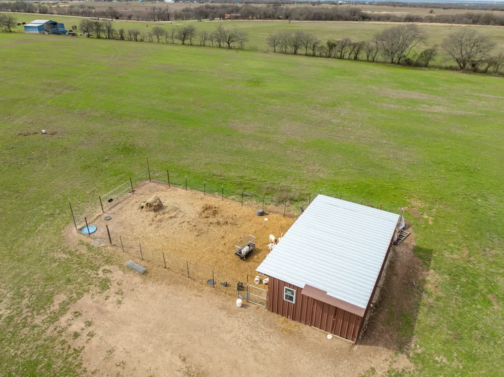 325 HCR 4264 Bynum, TX 76631