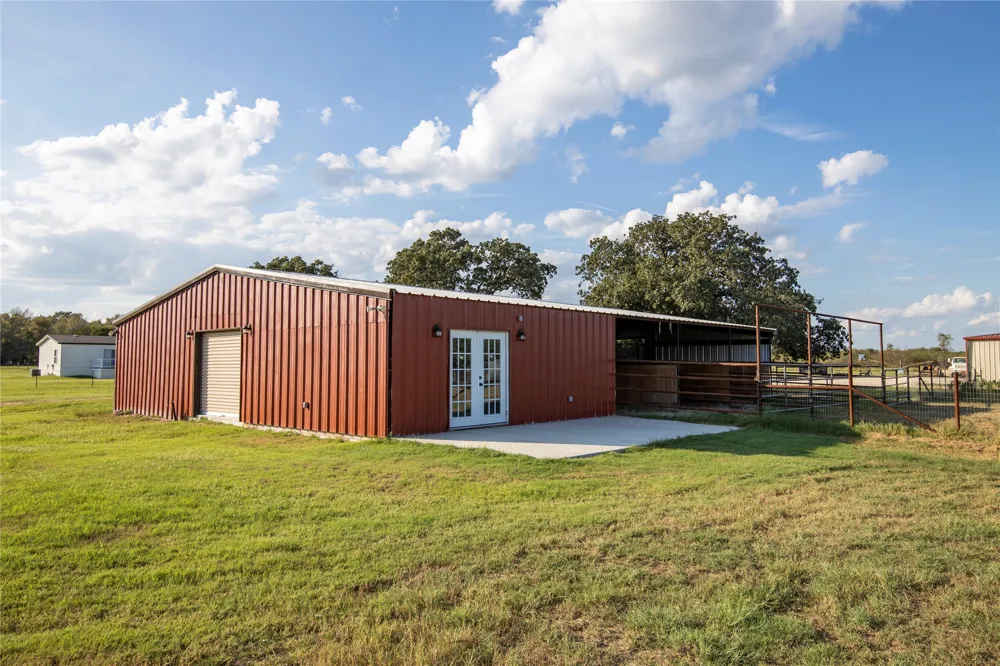 22433 FM 2268 Holland, TX 76534
