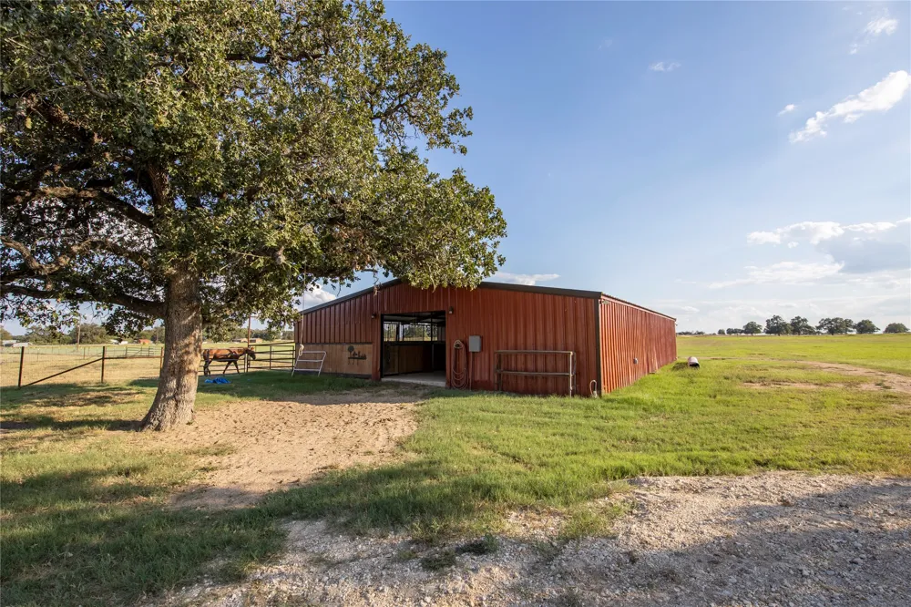 22433 FM 2268 Holland, TX 76534