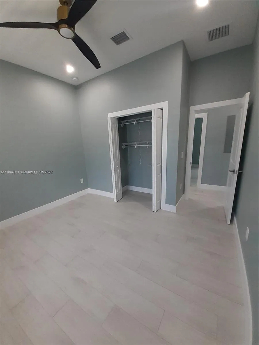 23 Jenny Ln Key Largo, FL 33037