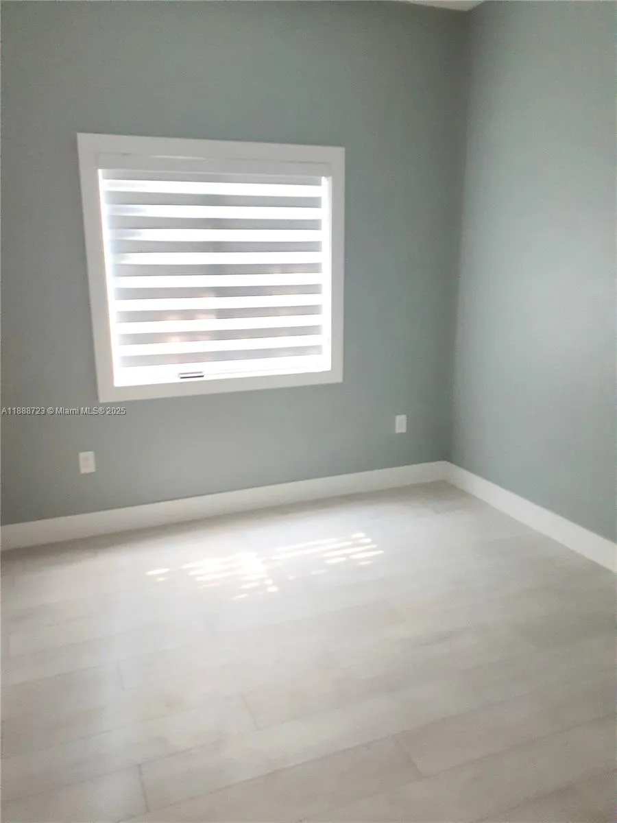 23 Jenny Ln Key Largo, FL 33037