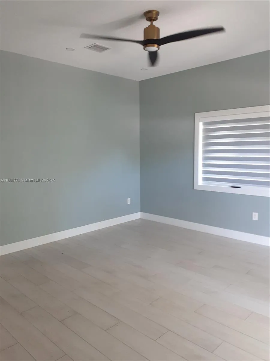 23 Jenny Ln Key Largo, FL 33037