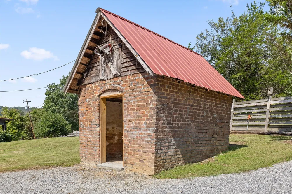 148 Carroll Road Wildwood, GA 30757