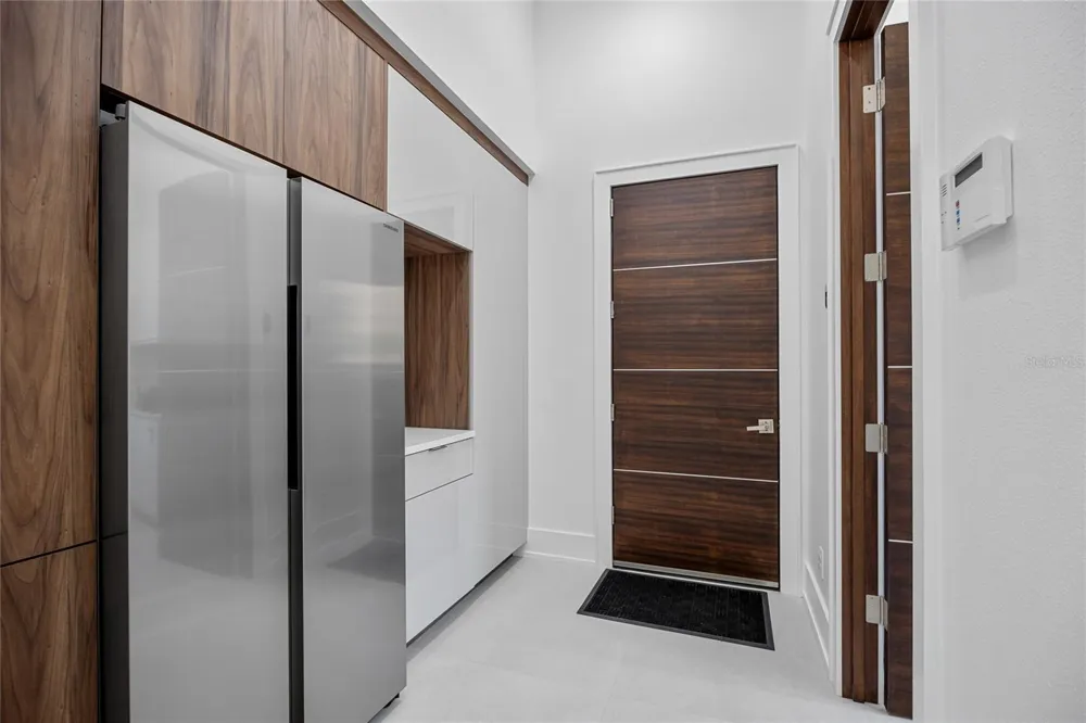 5237 61ST AVENUE S St Petersburg, FL 33715