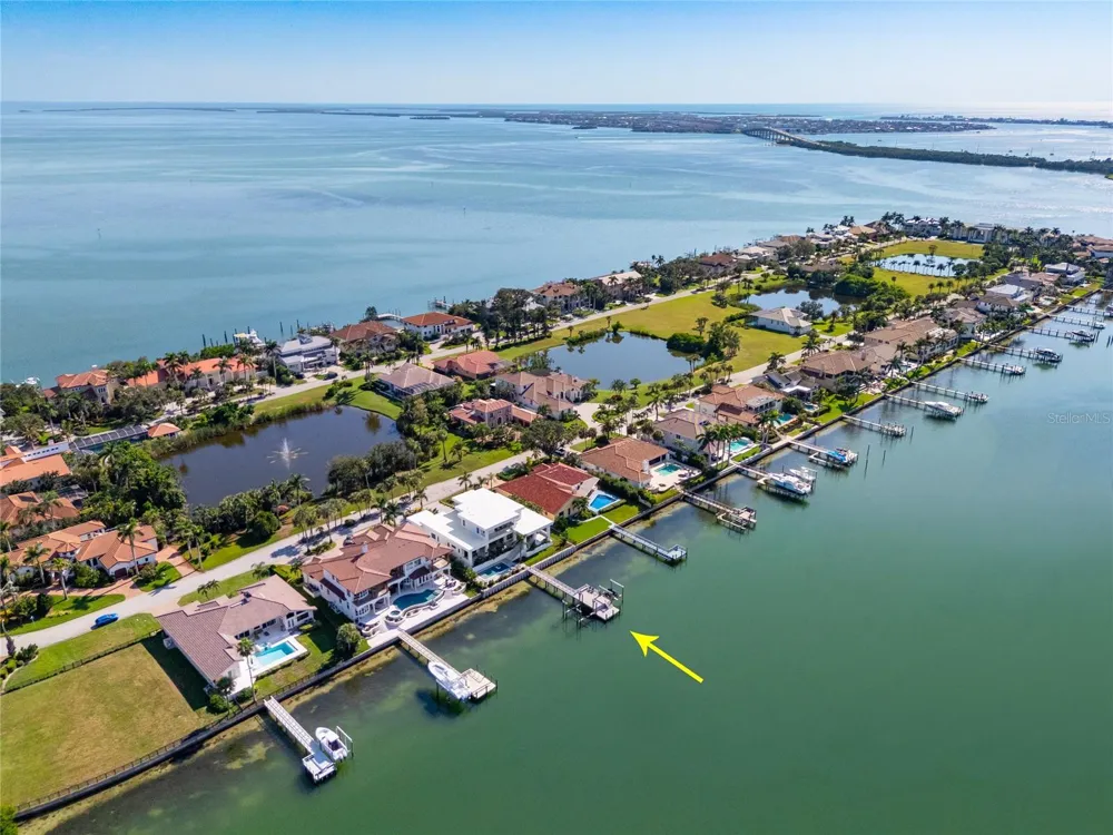5237 61ST AVENUE S St Petersburg, FL 33715