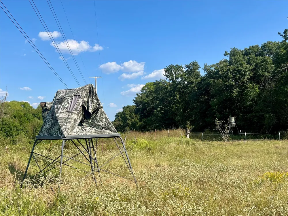 19149 Fm-744 Frost, TX 76641