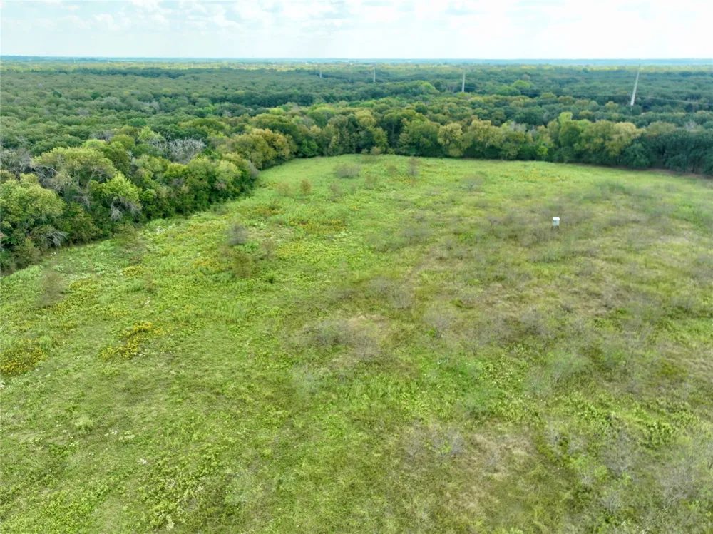 19149 Fm-744 Frost, TX 76641