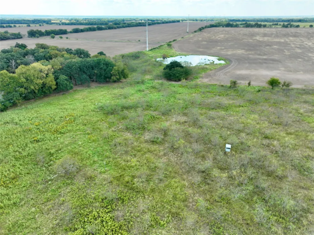 19149 Fm-744 Frost, TX 76641