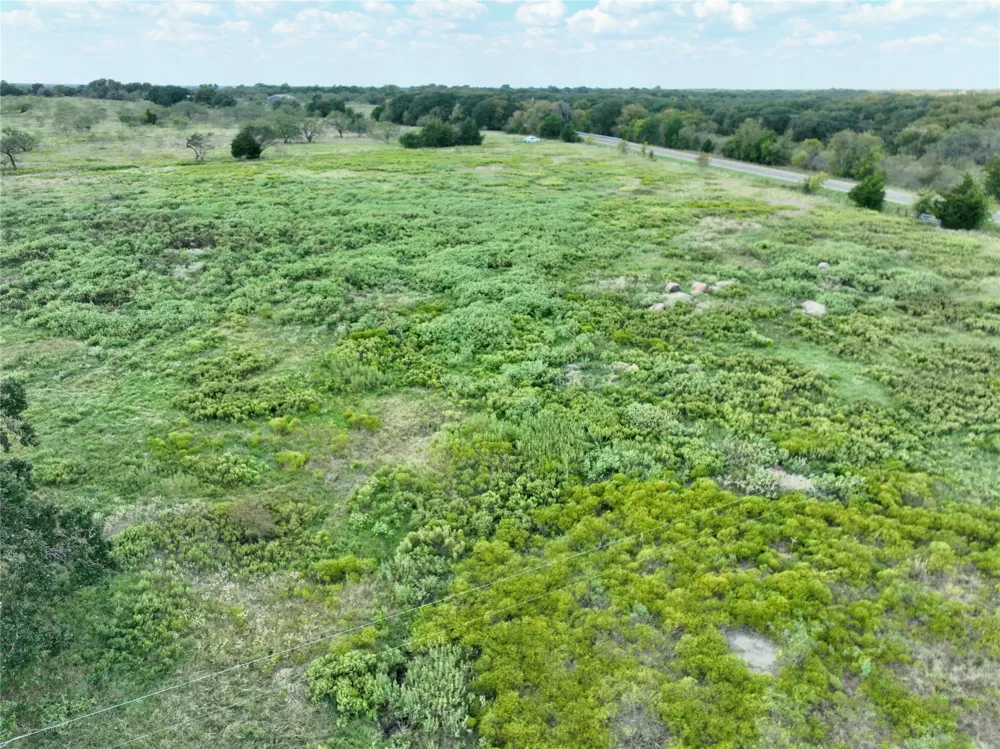 19149 Fm-744 Frost, TX 76641