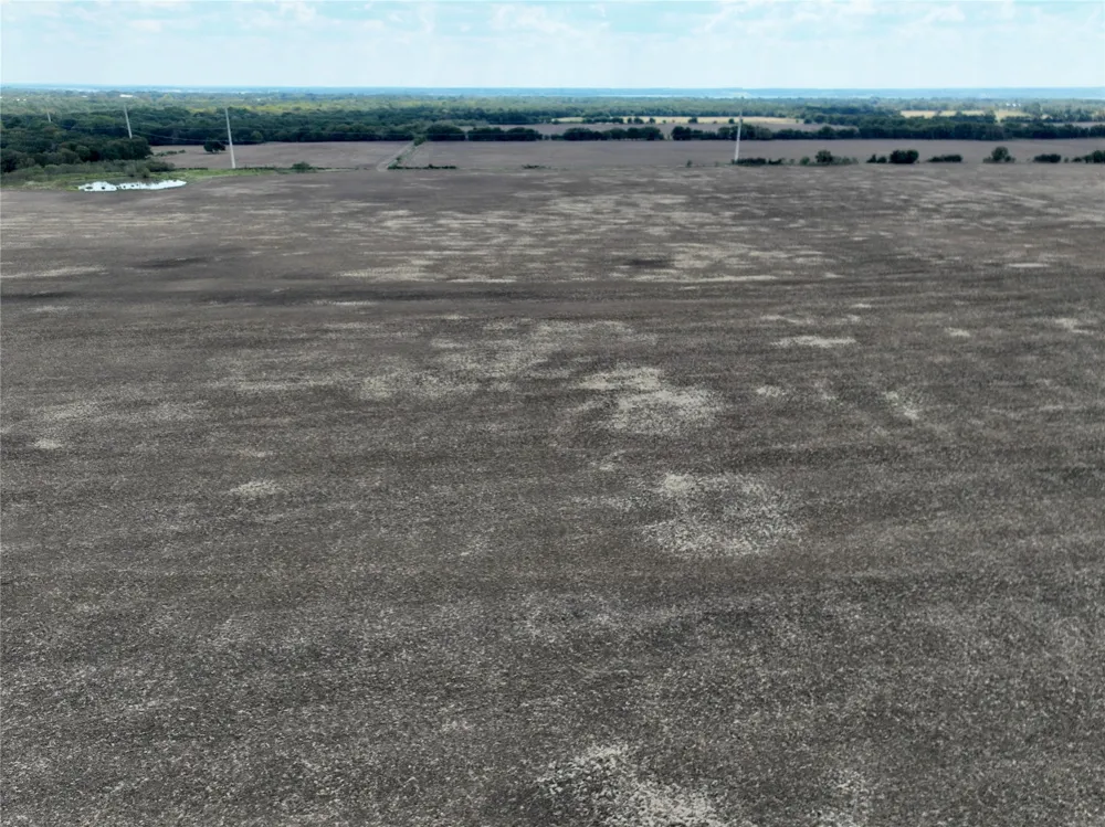 19149 Fm-744 Frost, TX 76641