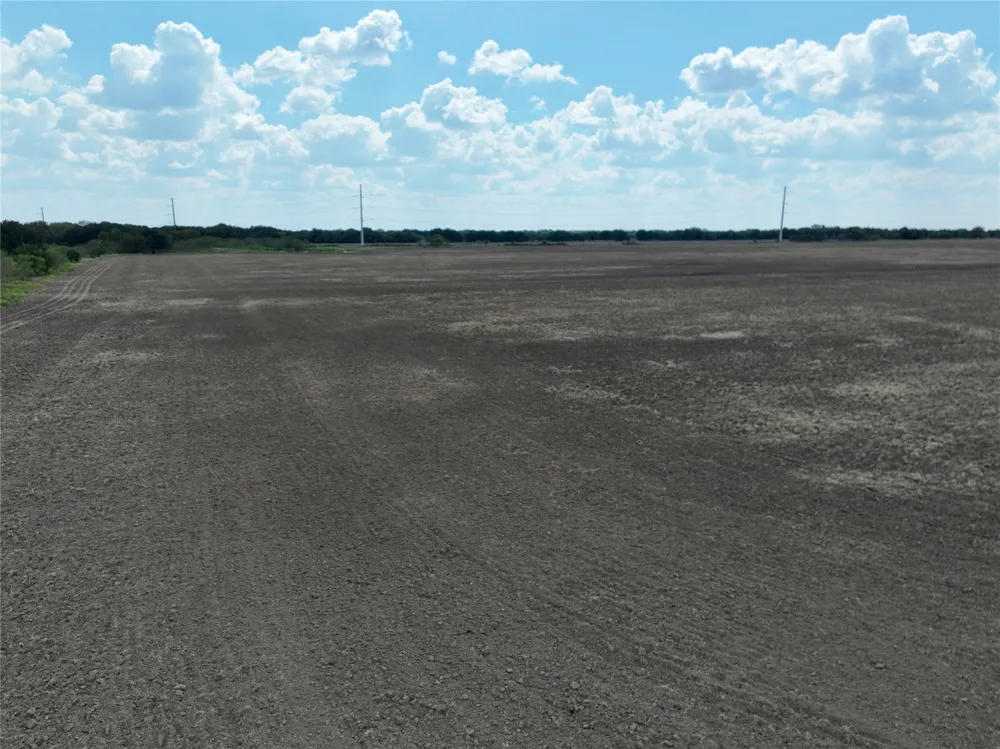 19149 Fm-744 Frost, TX 76641