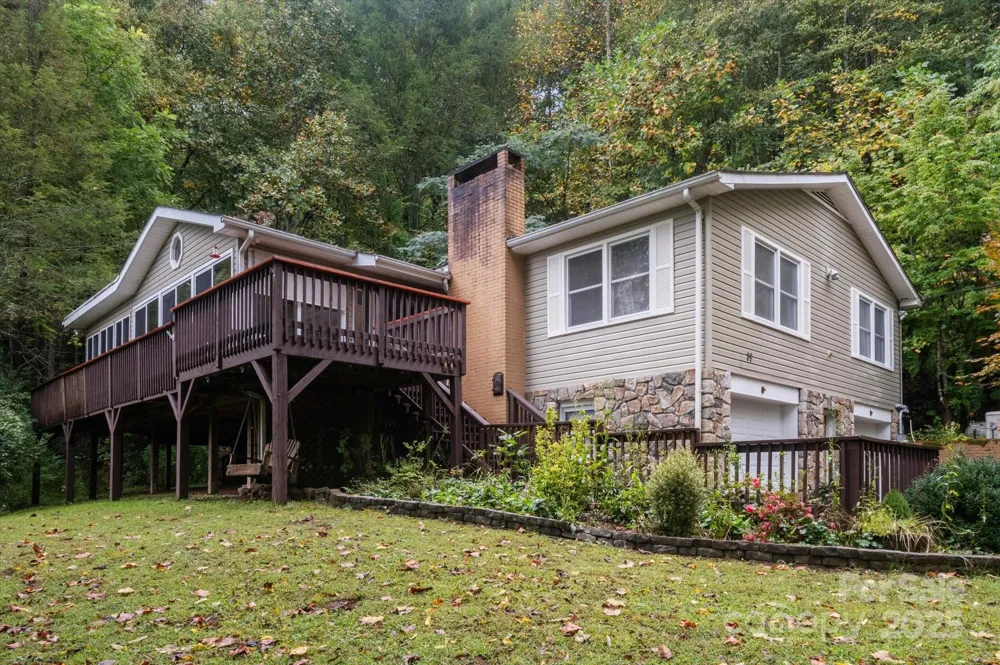 89 Quiet Pond Lane Pisgah Forest, NC 28768