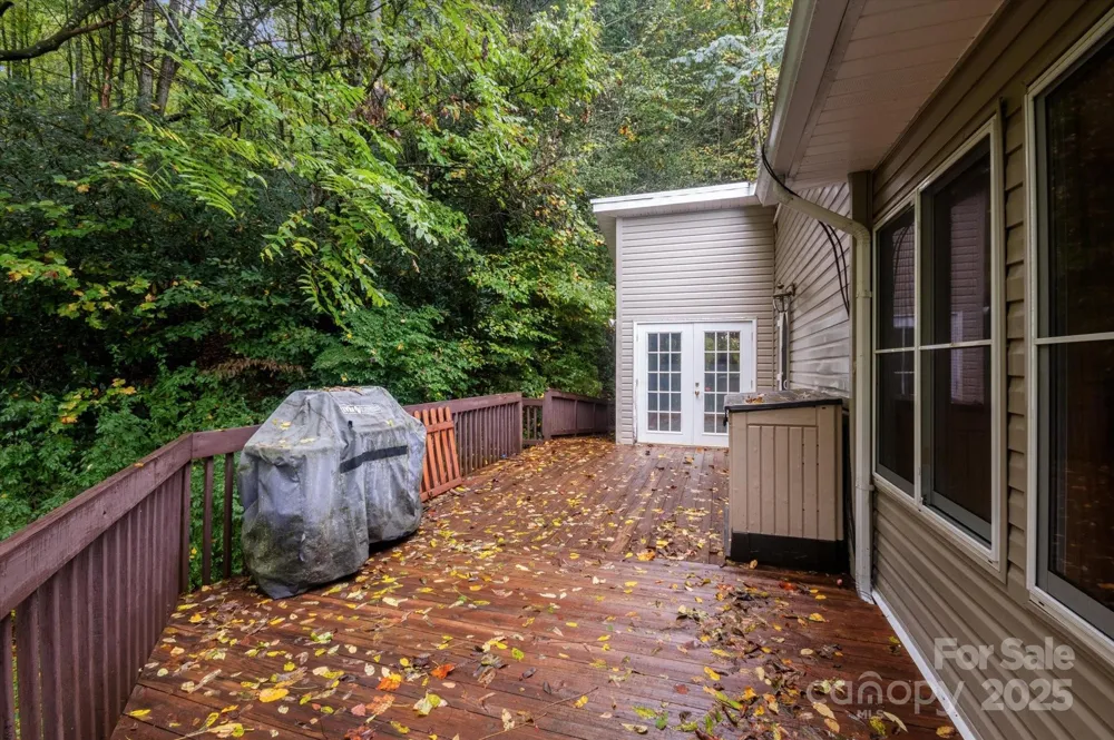 89 Quiet Pond Lane Pisgah Forest, NC 28768