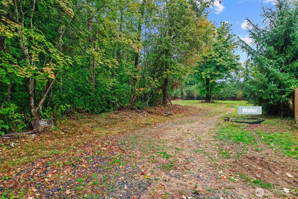 10327 174th Avenue NE Granite Falls, WA 98252