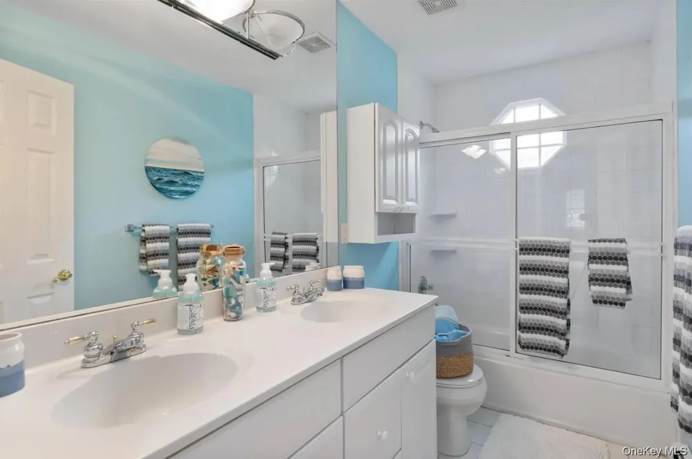 5 Mill Race Road Hampton Bays, NY 11946