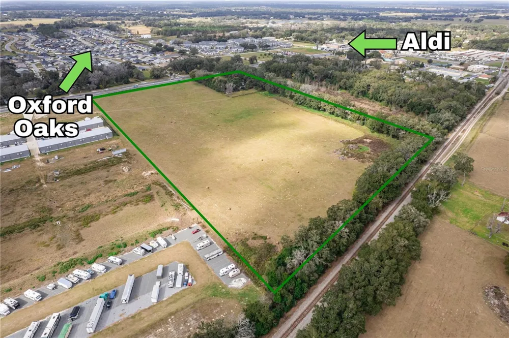 11425 US HIGHWAY 301 Oxford, FL 34484