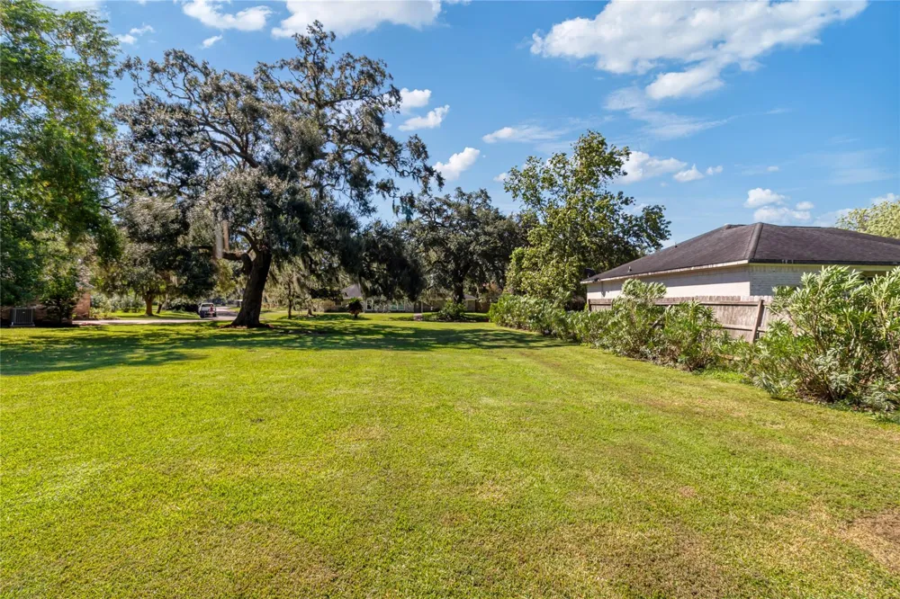 Pleasant Valley Drive West Columbia, TX 77486