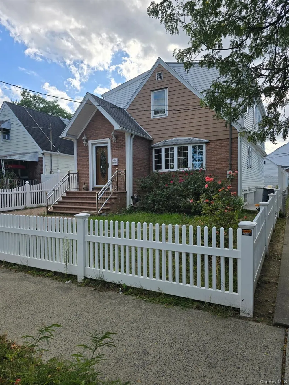 8336 E 268 STREET Glen Oaks, NY 11004
