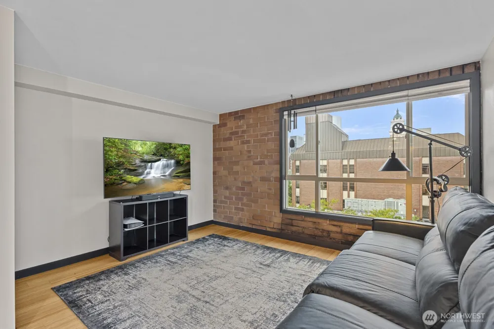 905 Cherry Street #601 Seattle, WA 98104