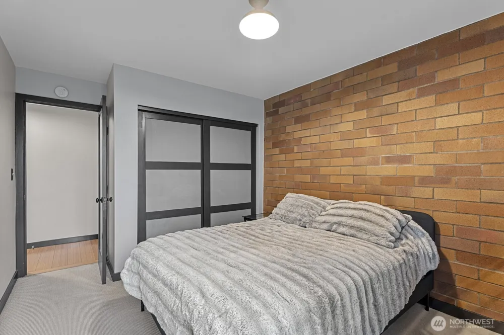 905 Cherry Street #601 Seattle, WA 98104