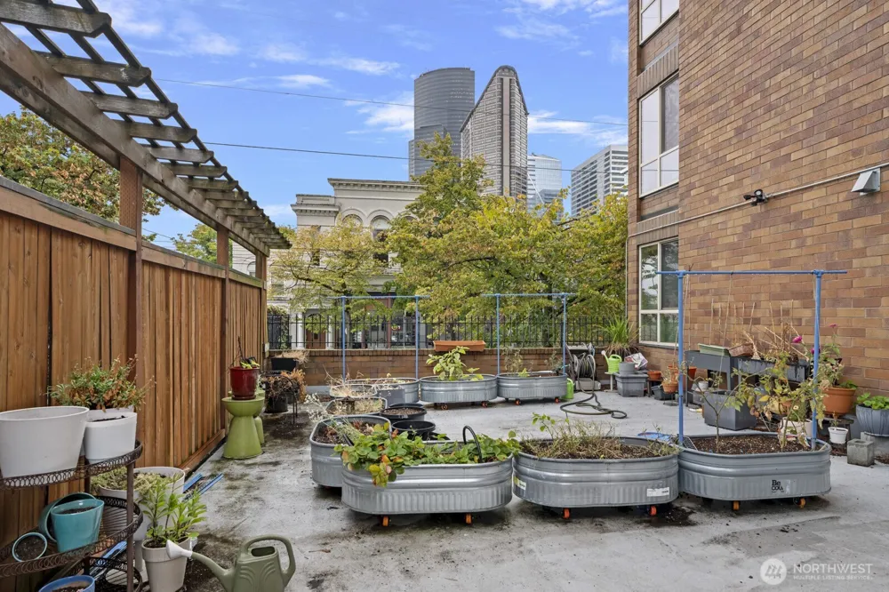 905 Cherry Street #601 Seattle, WA 98104