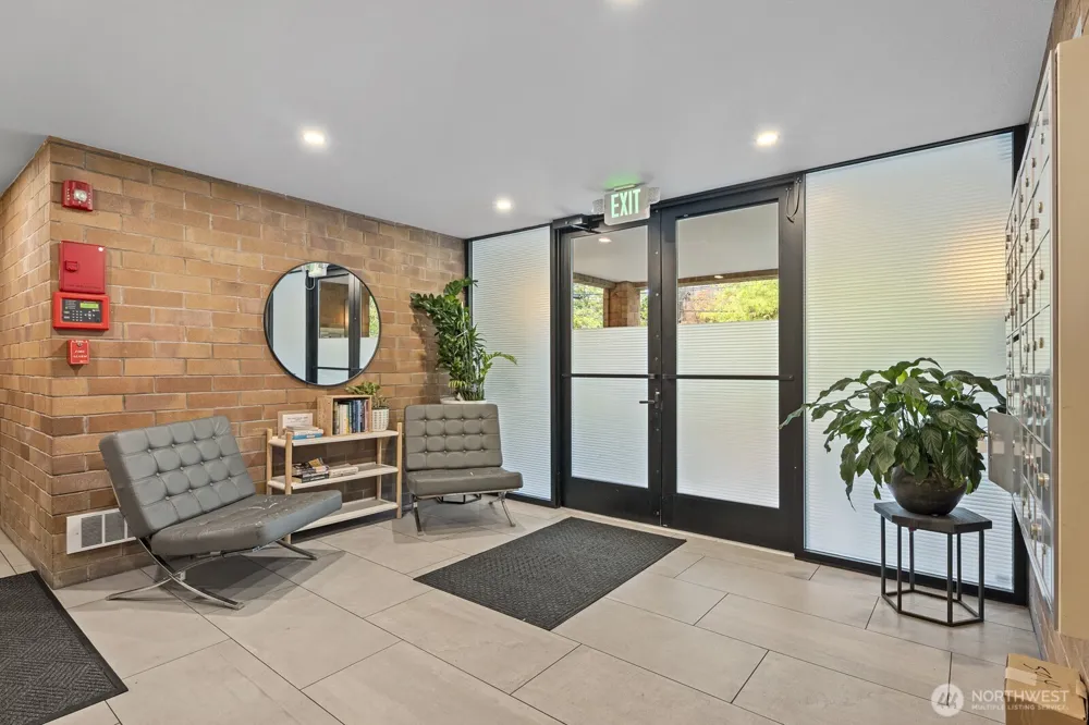 905 Cherry Street #601 Seattle, WA 98104