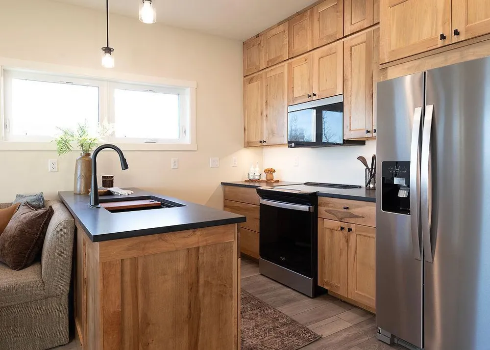 114 E Lakeview Drive Silver Bay, MN 55614