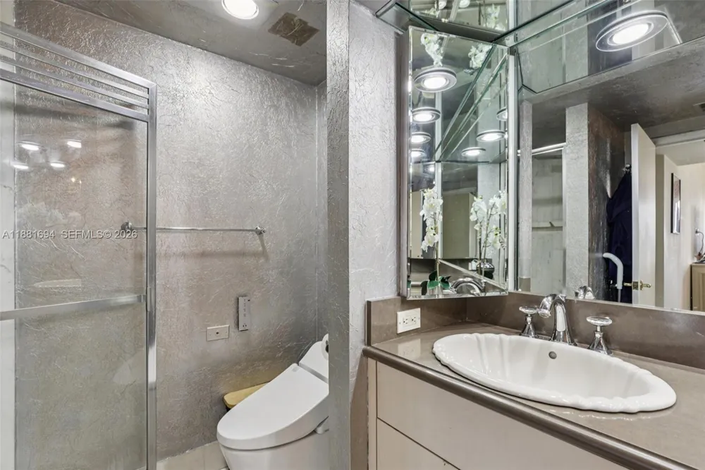 20191 E Country Club Dr #1102 Aventura, FL 33180
