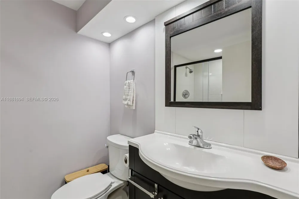 20191 E Country Club Dr #1102 Aventura, FL 33180