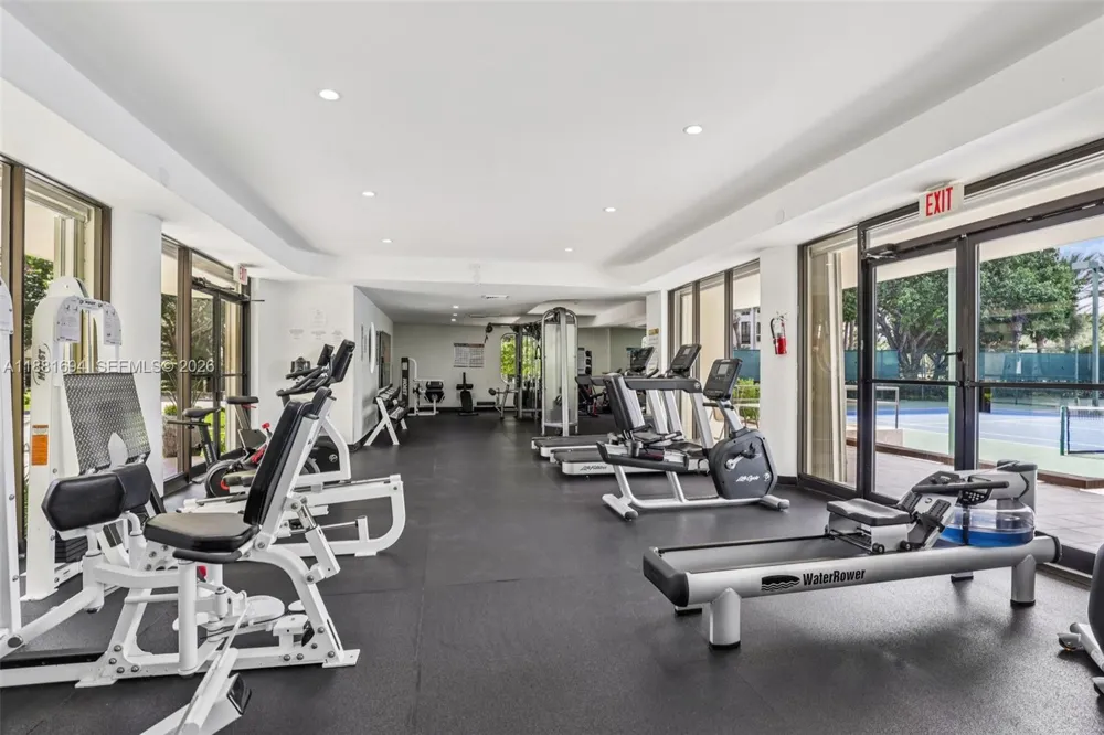20191 E Country Club Dr #1102 Aventura, FL 33180