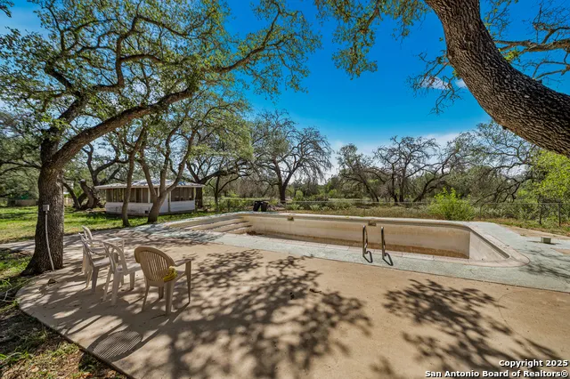 0 Fm 2200 Devine, TX 78016