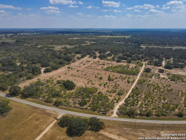 0 Fm 2200 Devine, TX 78016