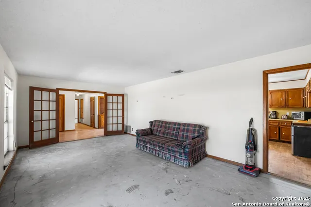 0 Fm 2200 Devine, TX 78016