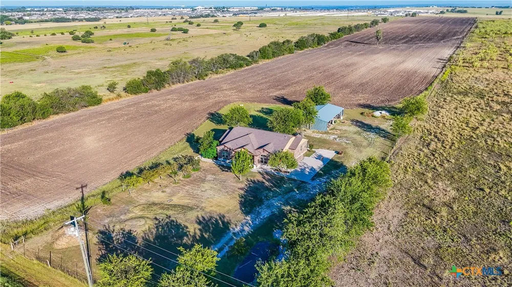 1501 FM 487 Jarrell, TX 76537