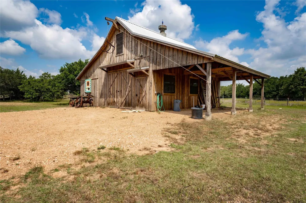 5939 Round Top Road Round Top, TX 78954