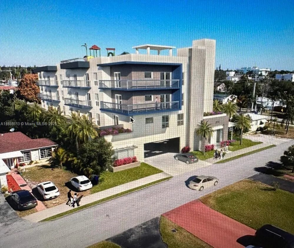 2815 Jackson St Hollywood, FL 33020