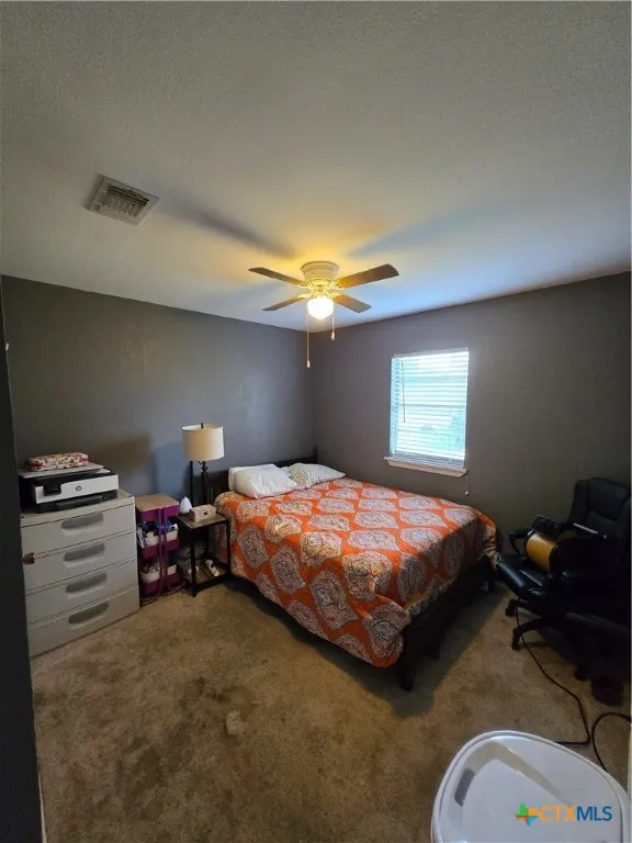 610 E Division Street Edna, TX 77957