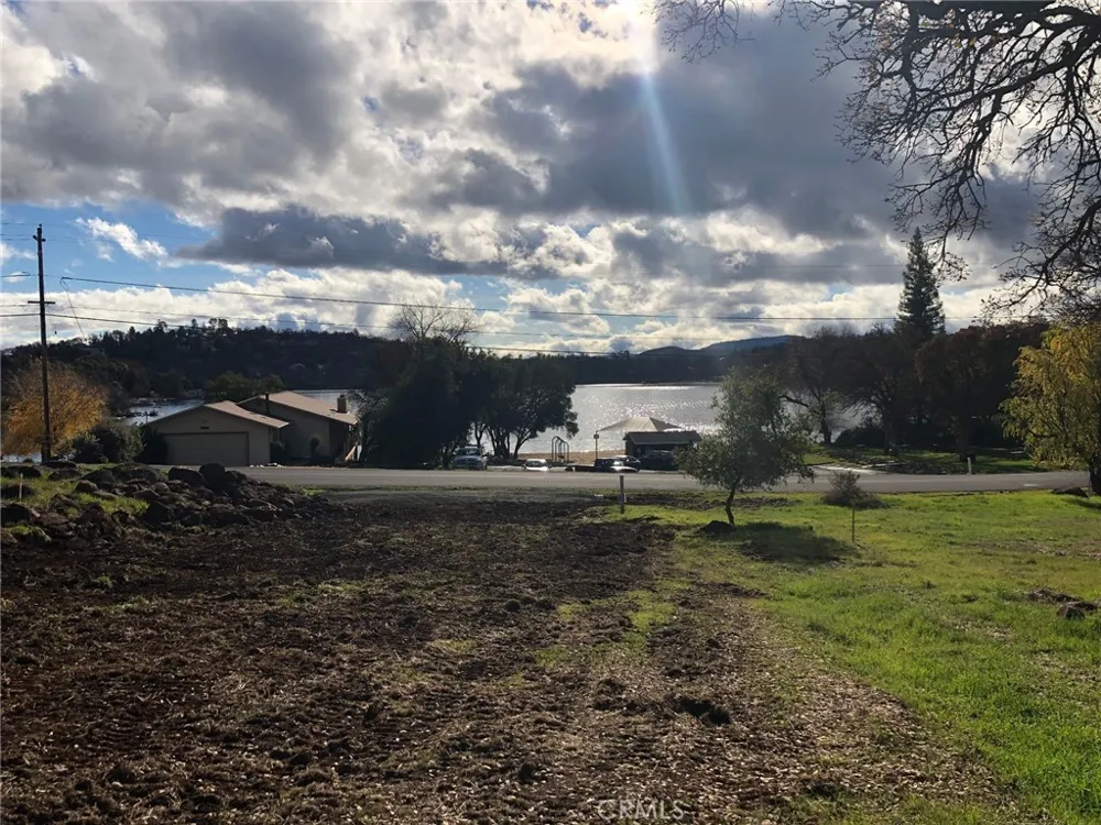 18480 Shore Hidden Valley Lake, CA 95467