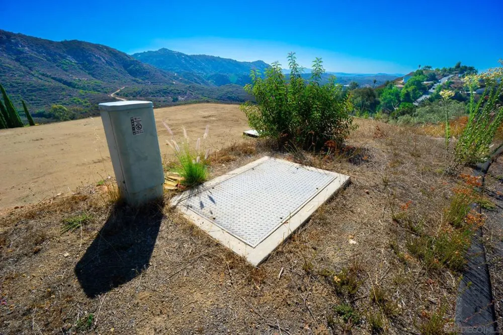26421 Sky Drive Escondido, CA 92026