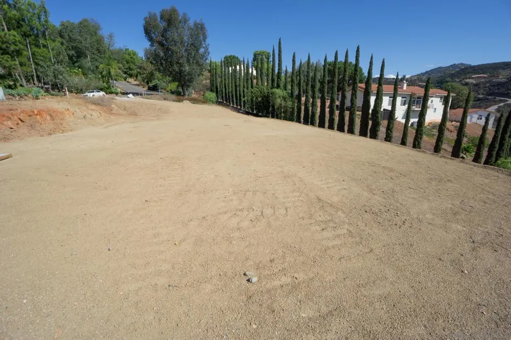 26421 Sky Drive Escondido, CA 92026