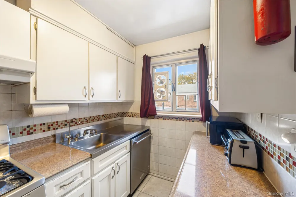 225-08 88th Avenue #Upper Queens Village, NY 11429