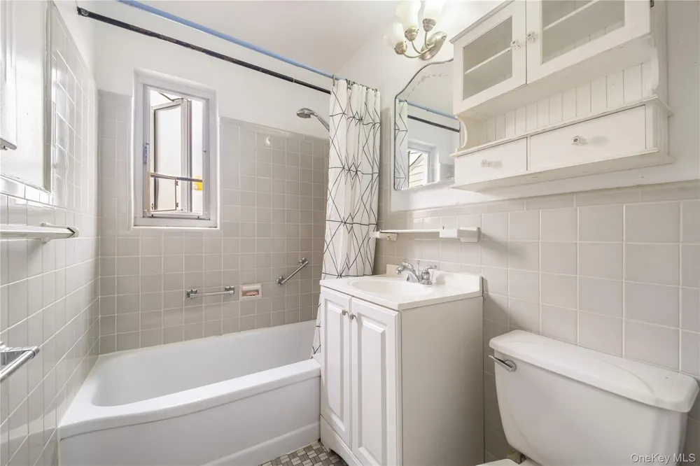 225-08 88th Avenue #Upper Queens Village, NY 11429