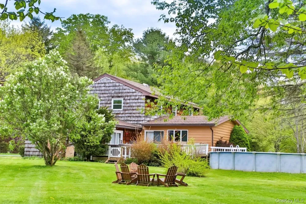 170 Maplecrest Road Windham, NY 12496