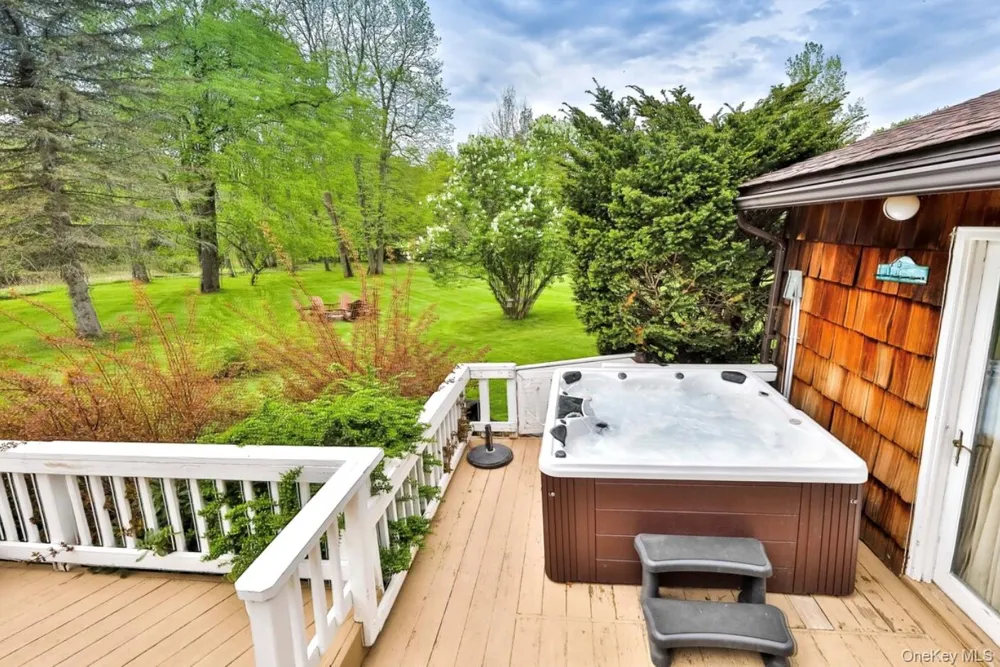 170 Maplecrest Road Windham, NY 12496