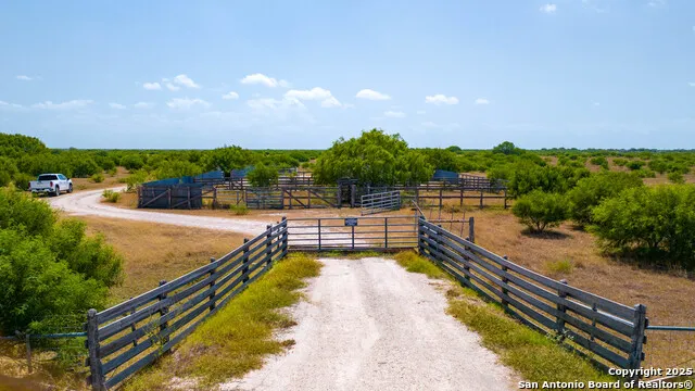 1118 County Road 2220E Kingsville, TX 78363