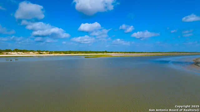 1118 County Road 2220E Kingsville, TX 78363