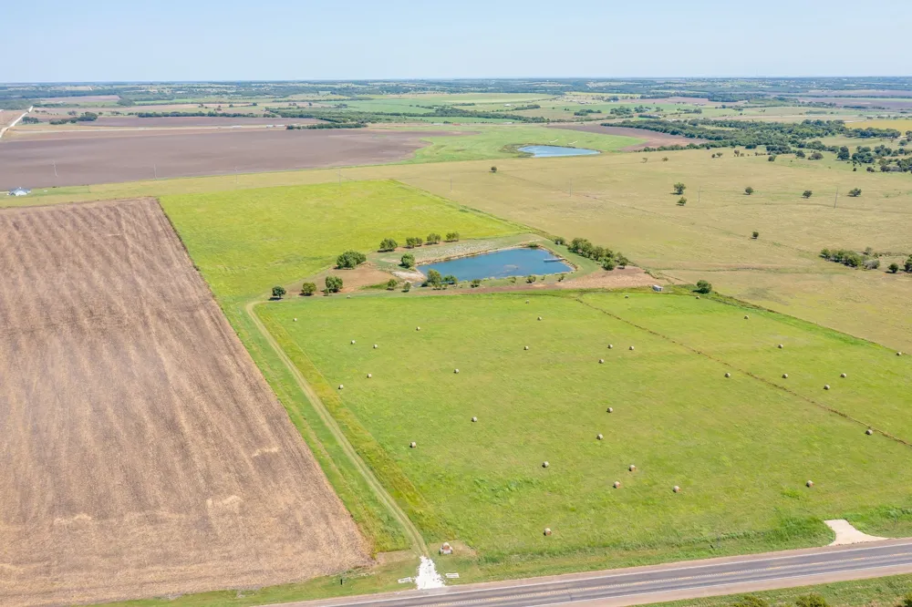 2848 ST Hwy 81 Itasca, TX 76055