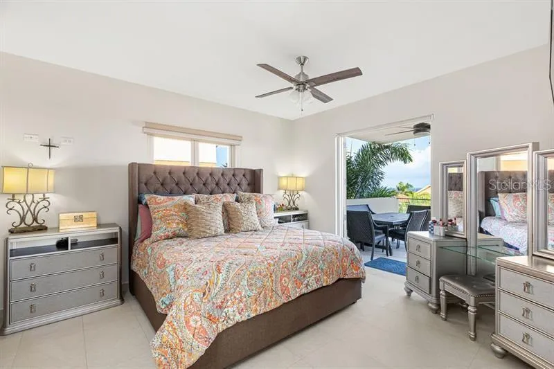1 SHELL CASTLE CLUB #86 Humacao, PR 00791