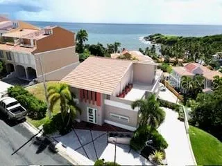 1 SHELL CASTLE CLUB #86 Humacao, PR 00791